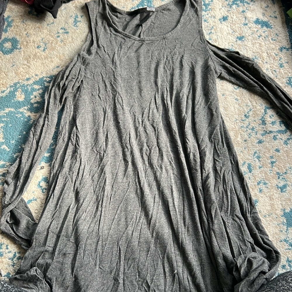 Cold shoulder tunic